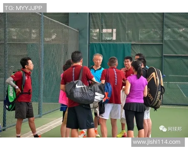 成都网球队逆袭之旅揭秘：从默默无闻到杯赛冠军的传奇故事